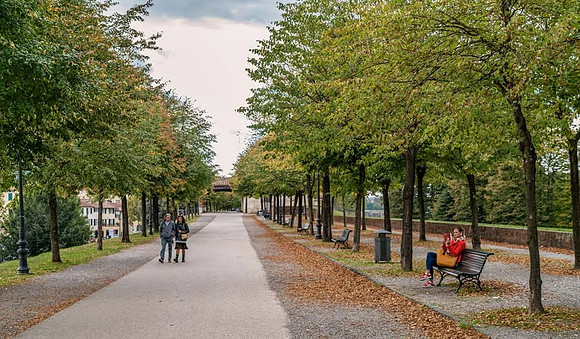 Walking in Lucca